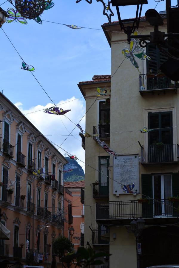 Porta Felu Apartment Salerno Exterior photo
